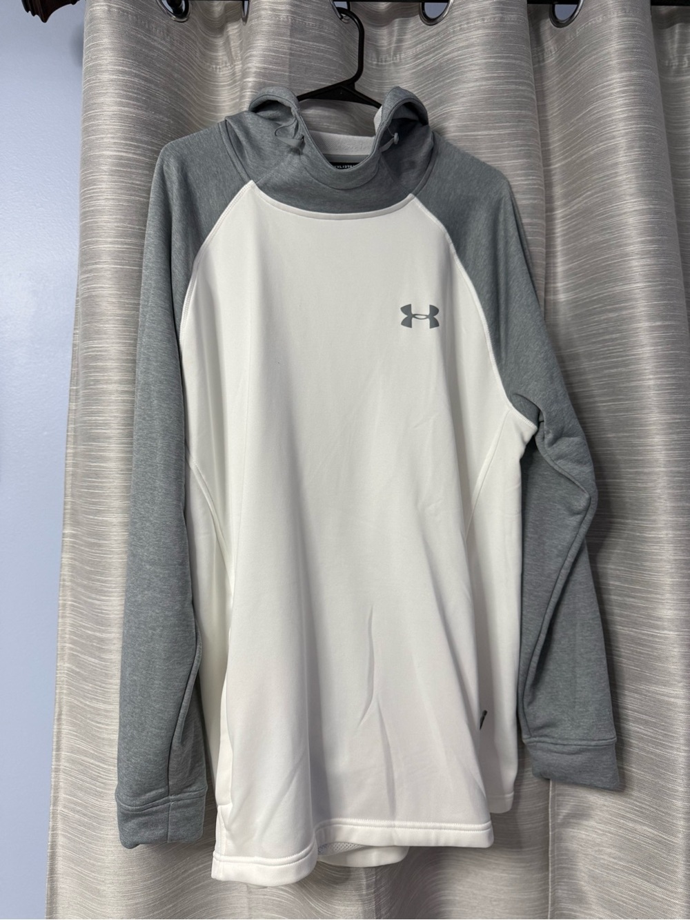 Under Armour White Body Gray Sleeve Hooded Pullover